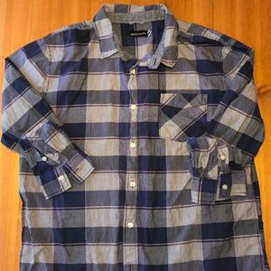 ‼️ Modern Amusement l/s button down XL